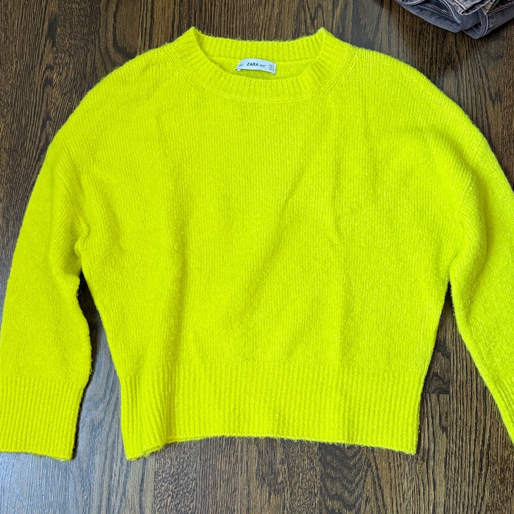 Zara Women's Vibrant Yellow Crew Neck Sweater